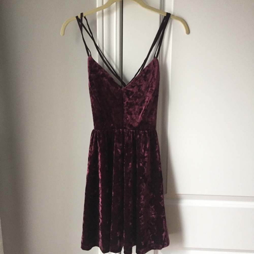 NWT burgundy velvet strappy back tank top dress - Picture 1 of 4